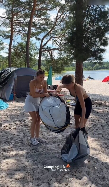 18 year old onlyfans pretty image