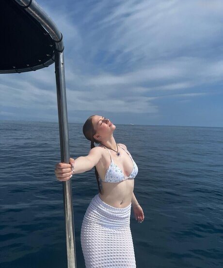 Yana Clare high quality star img