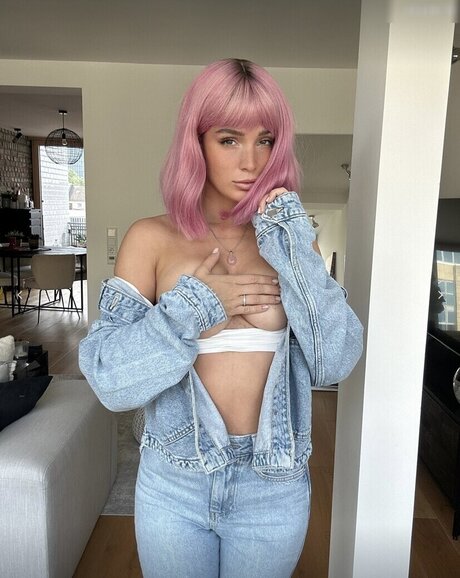 Julia R mmelt pornographic star images