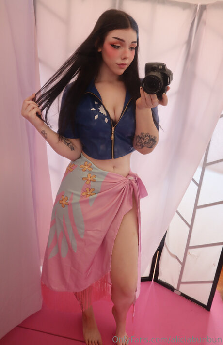 aliciabunbun naked model photos