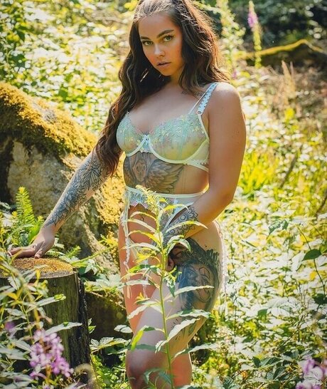 Tizeax top actress gallery