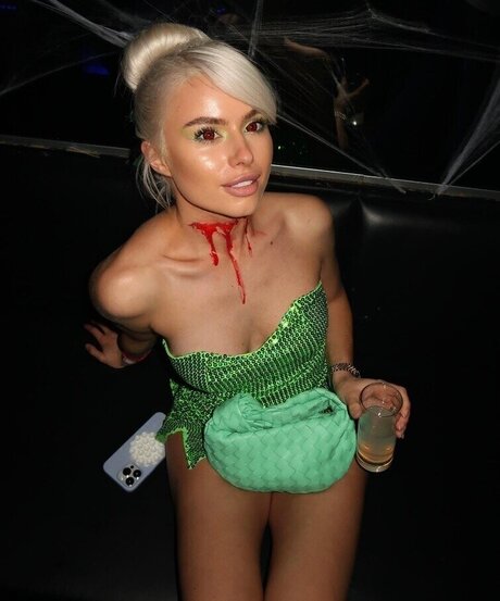 Kim Schiele nude model galleries