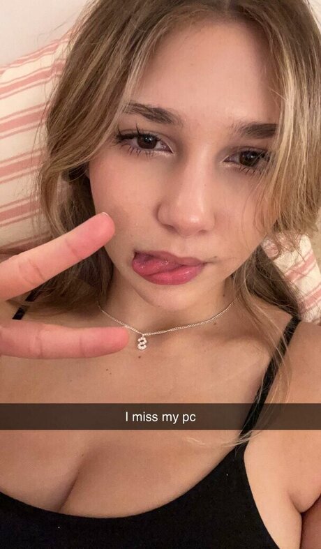 Sara Dobrik star sex image