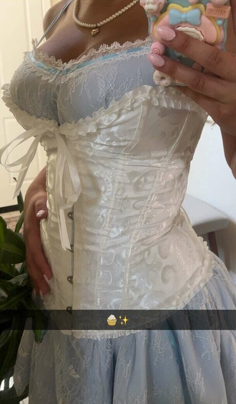 Sara Dobrik pornstar top pictures