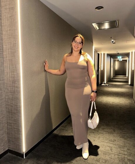 Anakakfit nice model gallery