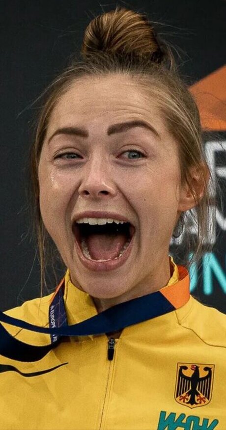 Gina L ckenkemper nice star picture