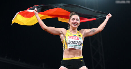 Gina L ckenkemper best model archive