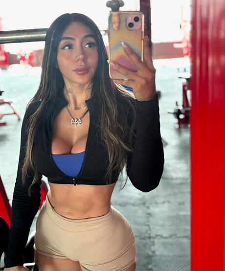 Amberestefania beautiful model pic