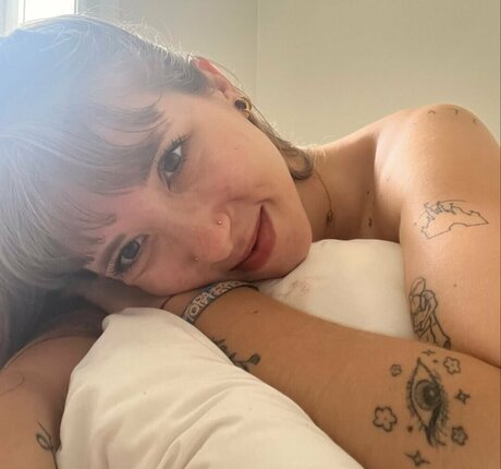 pau peach model art archive