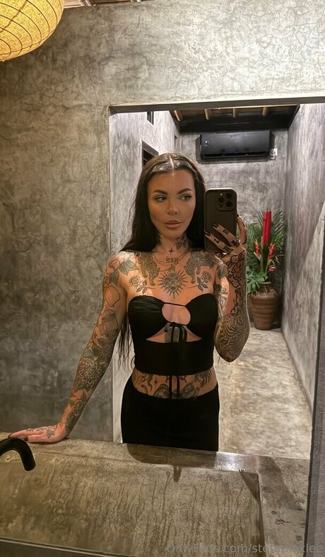 stefaniexlee Quick model image