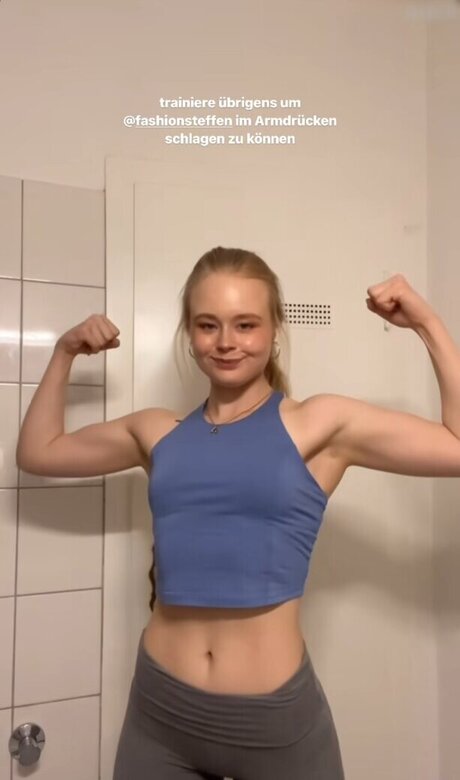 milf onlyfans hot naked img