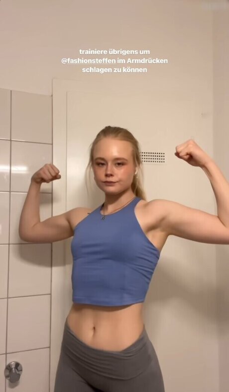 Marieejoan star pretty photo