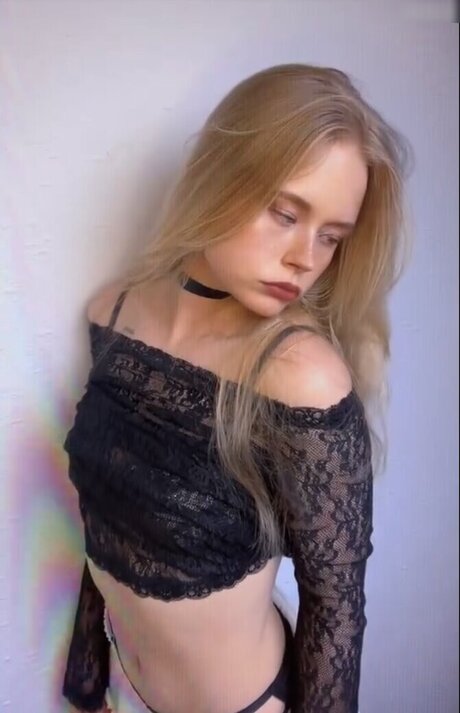 Marieejoan model erotic photo