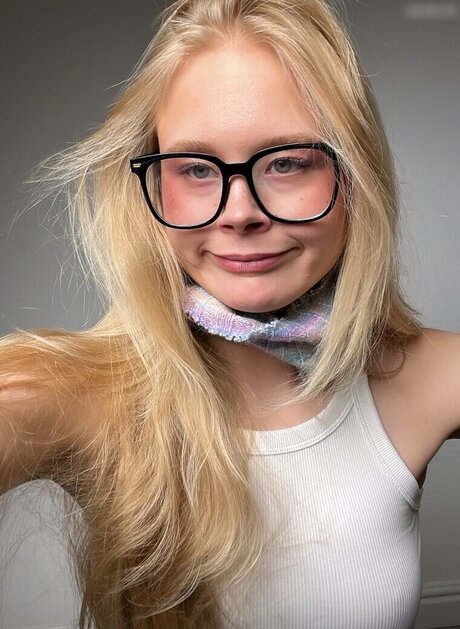 Marieejoan star perfect image