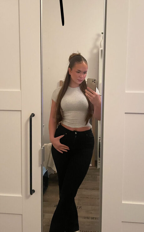 aileen slf pornstar nudes images