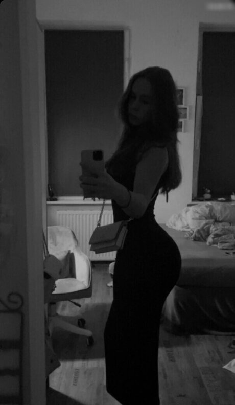 aileen slf model perfect picture