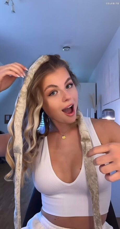 Vallixpauline erotic pornstar image