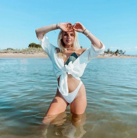 Vallixpauline erotic star gallery