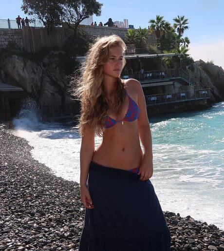 gangbang onlyfans beautiful photos