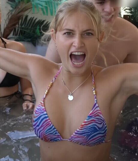 Zoe Kaeppele star pornographic picture