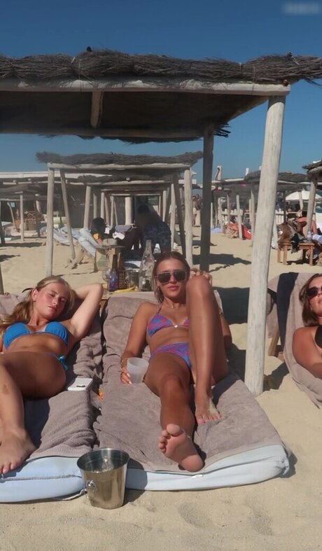 Zoe Kaeppele star sex galleries