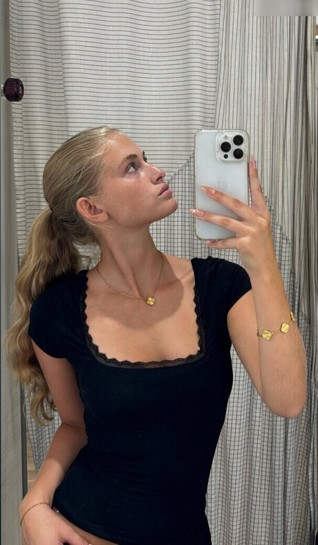 ass eating onlyfans hot nude pictures