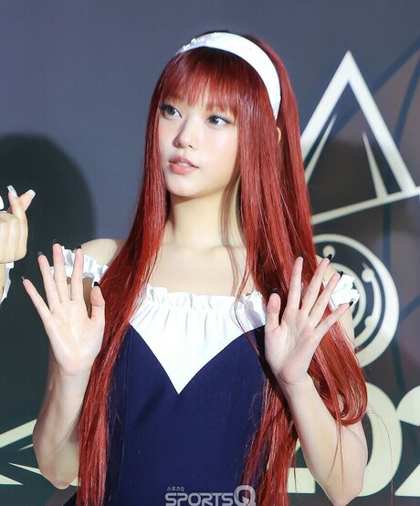 Haerin hot model galleries