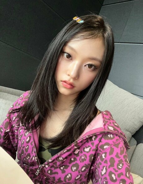 Haerin exclusive actress pic