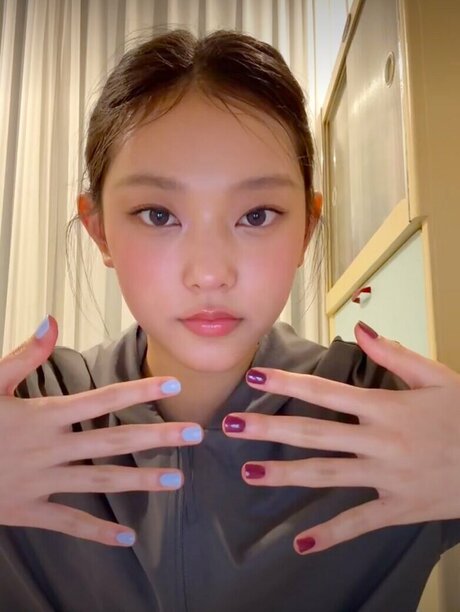 Haerin star naked pictures