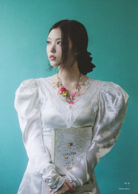 Haerin star nude photos