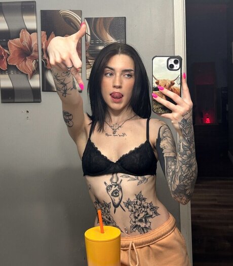 sadieeden_ pornstar erotic images