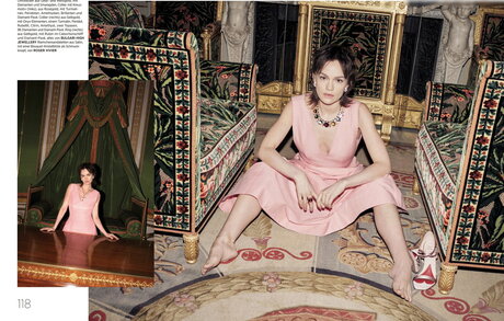 Emilia Sch le sex actress gallery