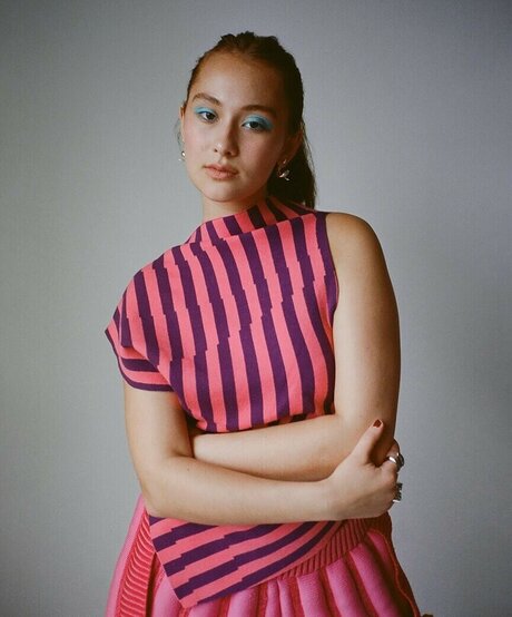 Lola Tung free actress gallery