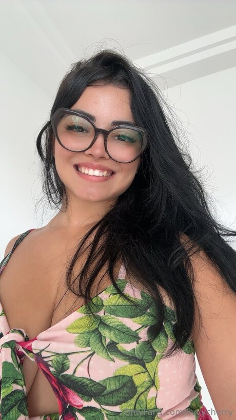 livvycherry model top galleries