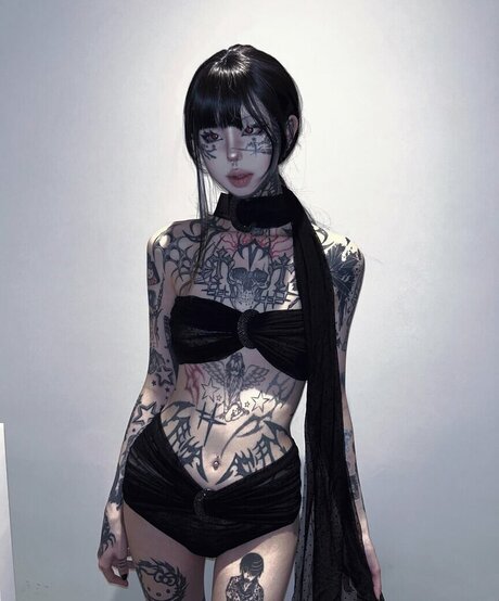 Zzem Zzem sexy model gallery