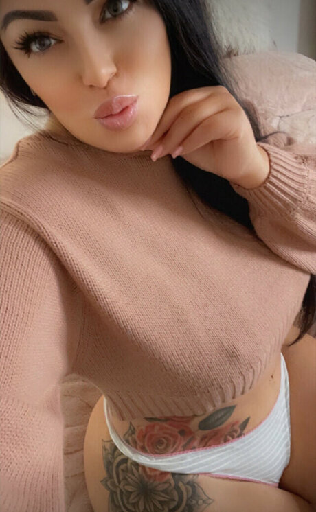 thickjenna vip pretty actress pic