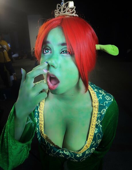 ElyanaSparks star xxx picture