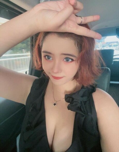 ElyanaSparks porn actress galleries