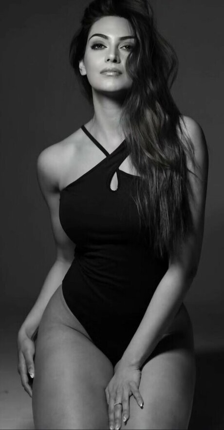 Yesha Sagar nude pornstar pic