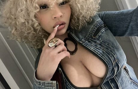 bossymfka model exclusive pictures