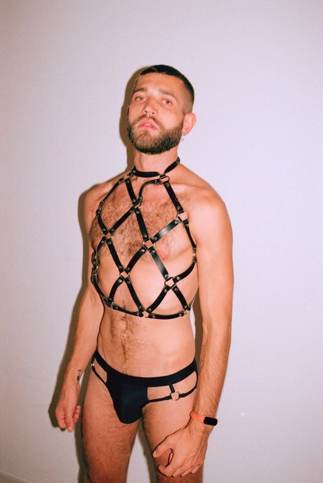 Laslo sexy model pics