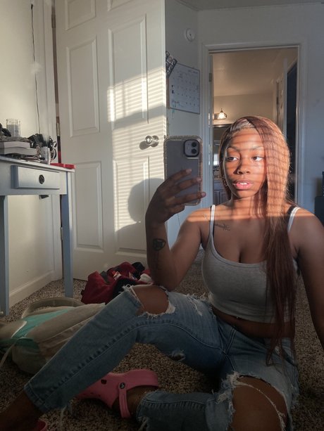 Lai model nude galleries