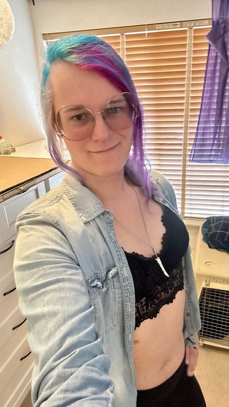 Lair of Lewd sexy actress gallery