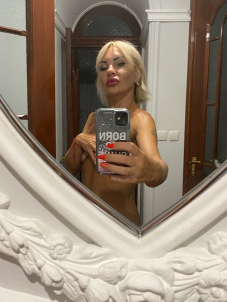 _Nessi the Violinist_ model pretty img