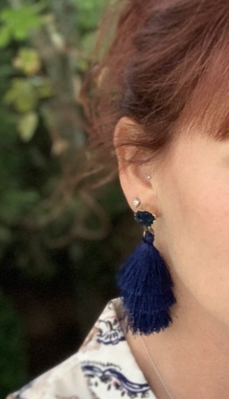 Lady EAResistible star nude photo