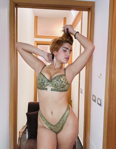 Theonlykaylaowens adult actress gallery