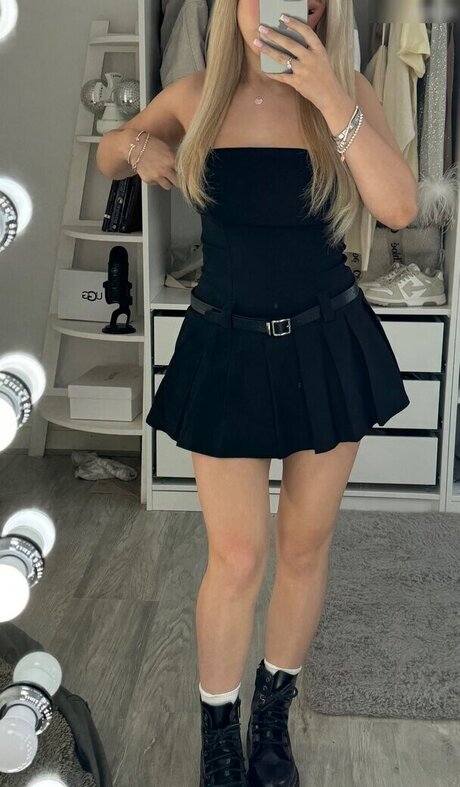 Marsden it star nude pics