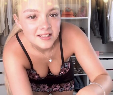 arab pawg onlyfans sexy nudes photo