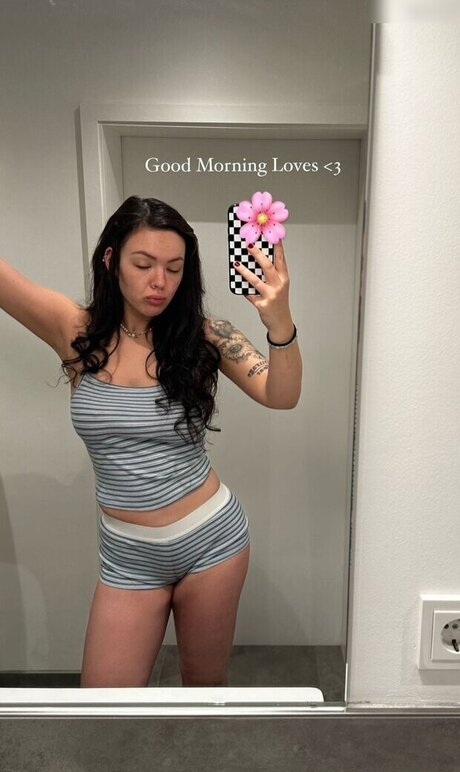 Sophodoph naked actress images