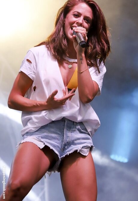 busty ebony onlyfans free porn gallery